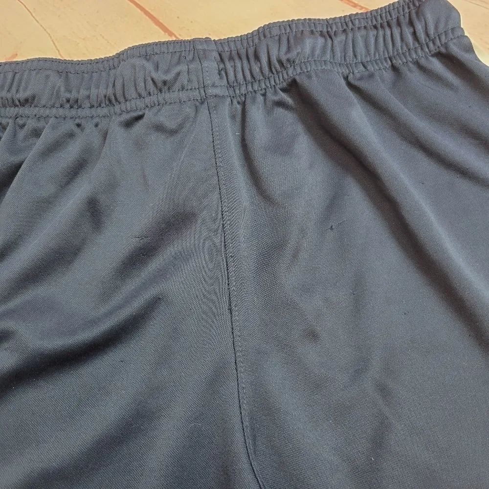 Nike shorts S - Picture 5 of 5